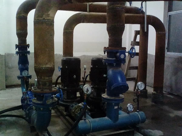 山西臨汾洪洞縣高層直聯加壓供熱機組